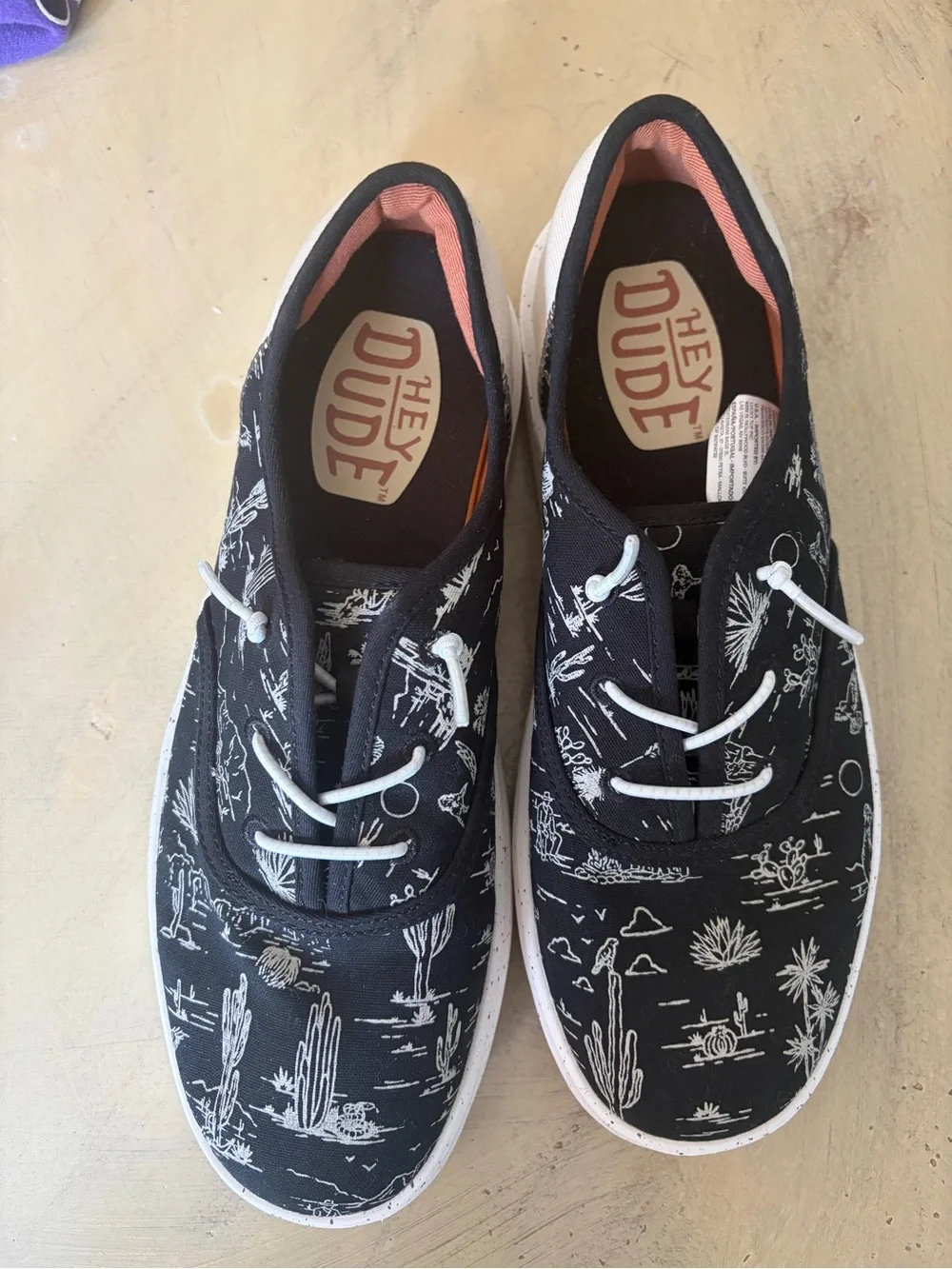 Hey Dude Shoes Cody Desert Men's Size 8 US Black Slip On Boat Shoes Worn Once